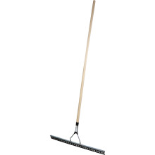 RATEAU CAOUTCHOUC LARGEUR 75 CM AVEC MANCHE BOIS